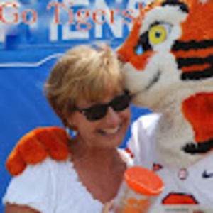 Meet your Posher, Pamela